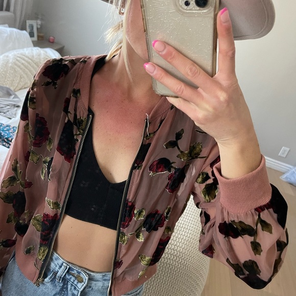 Size M jacket - Picture 2 of 3